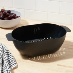 Plastic Colander - Room Essentialsā¢