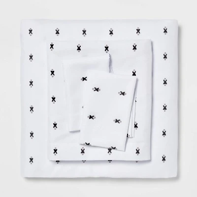 Solid Microfiber Reversible Comforter & Sheets Set - Room Essentials™ 8 Solid Microfiber Reversible Comforter & Sheets Set - Room Essentials™ - Image 6